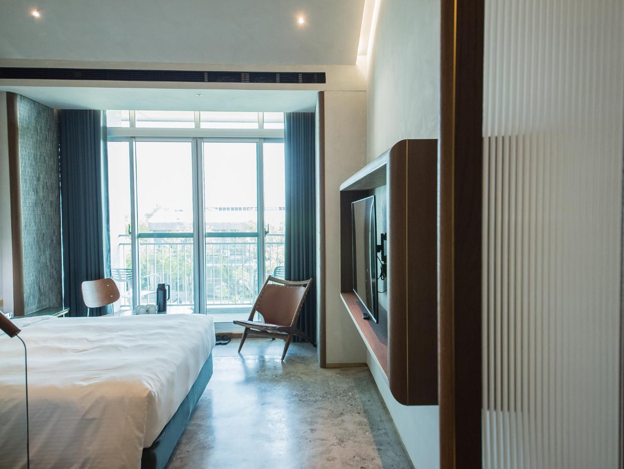 Papoa Harbor Hotel Kaohsiung Exterior photo