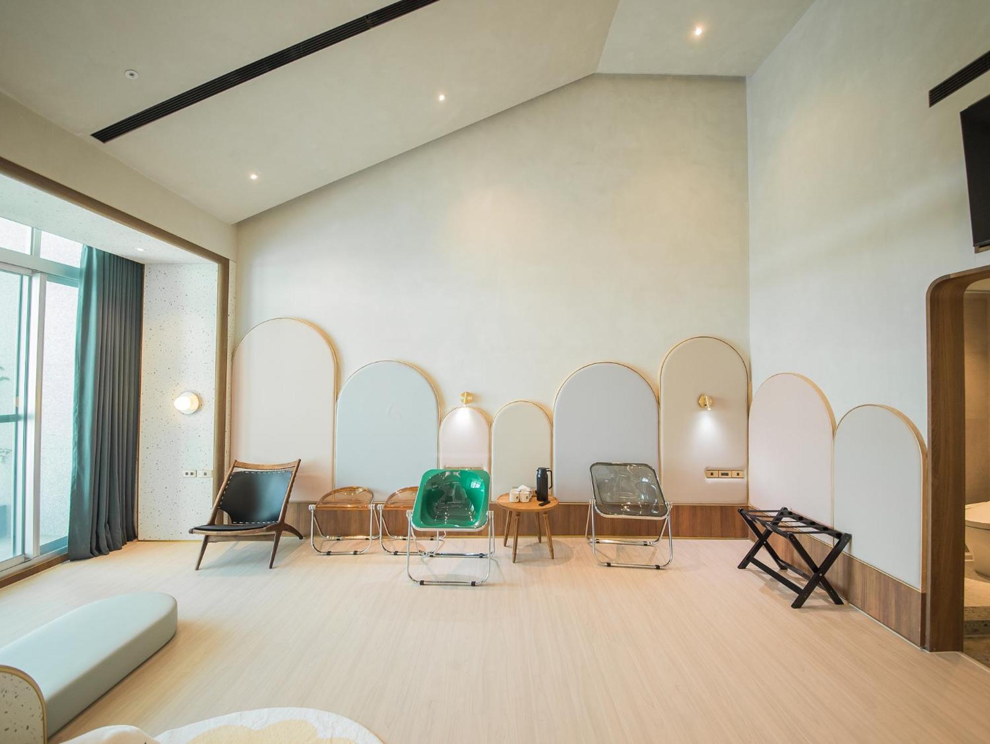Papoa Harbor Hotel Kaohsiung Exterior photo